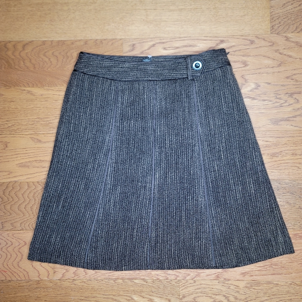 Ann Taylor Skirt Size 6 NWT